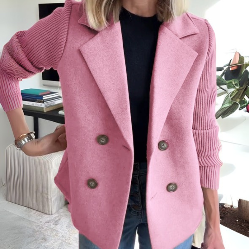 Viola - Lightweight Blazer in Structured Fabric