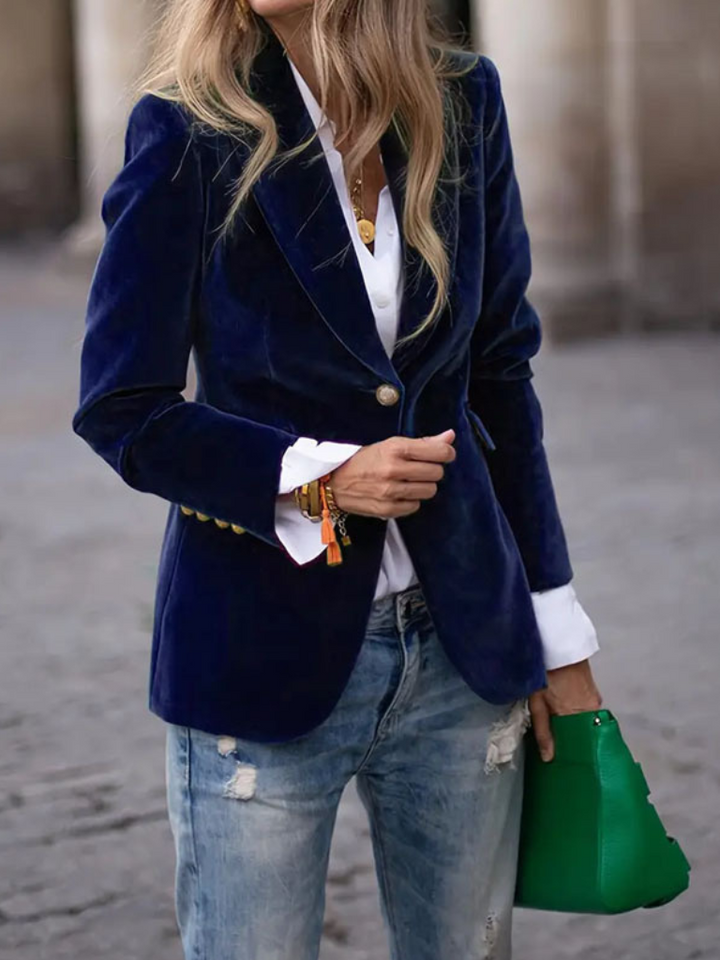 Luna | Slim Fit Velvet Blazer